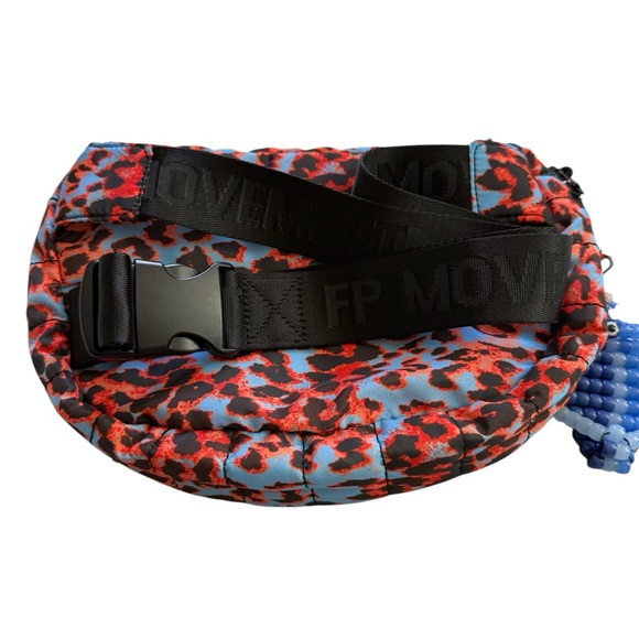 Free People Quilted Printed Sling Bag Sci Fi Animal Print Red and Blue - Picture 7 of 7